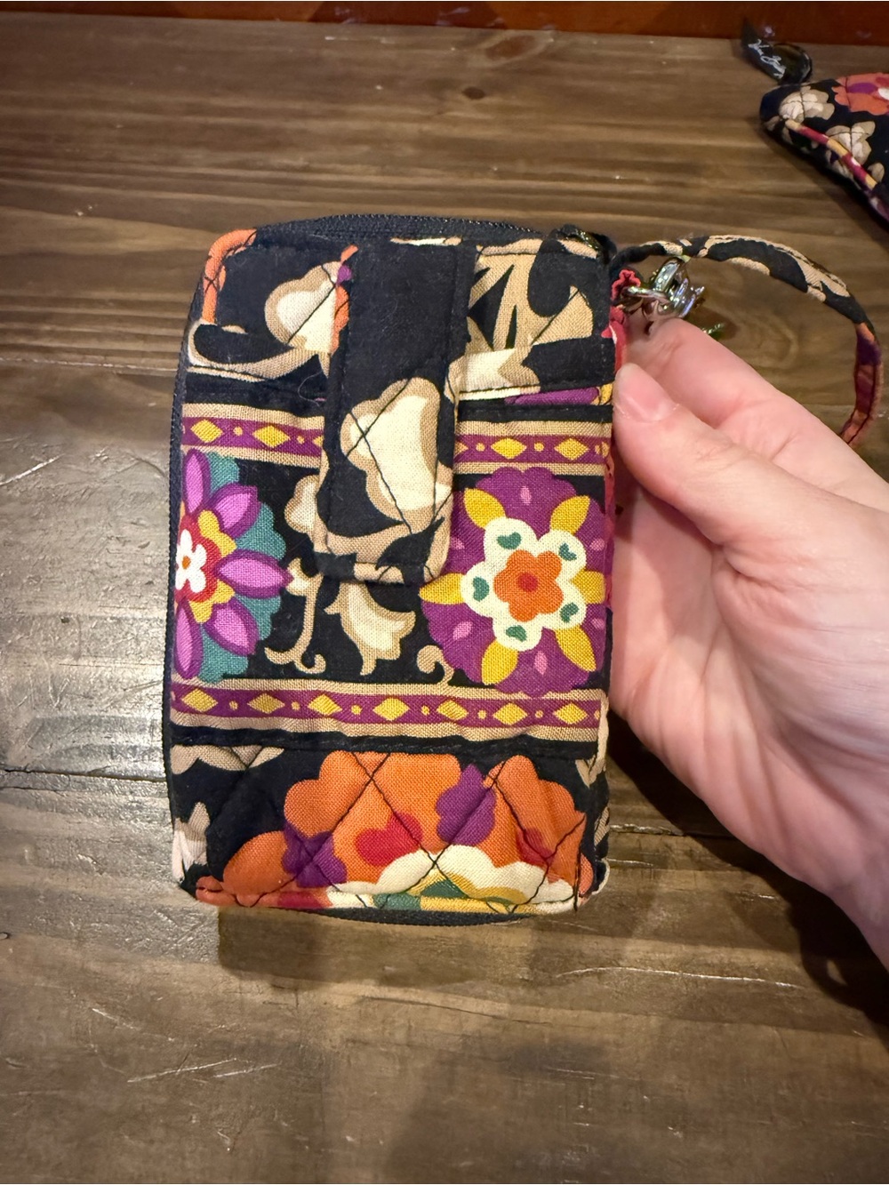 BUNDLE!! Vera Bradley Suzann storage pouch and carry it all wristlet bundle
